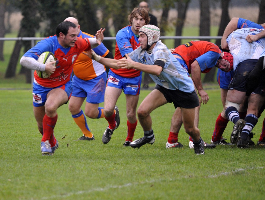 Face à Valence-d'Agen dimanche dernier, les B ont remporté leur quatrième match de la saison. (Photo jean-Louis Tastet)