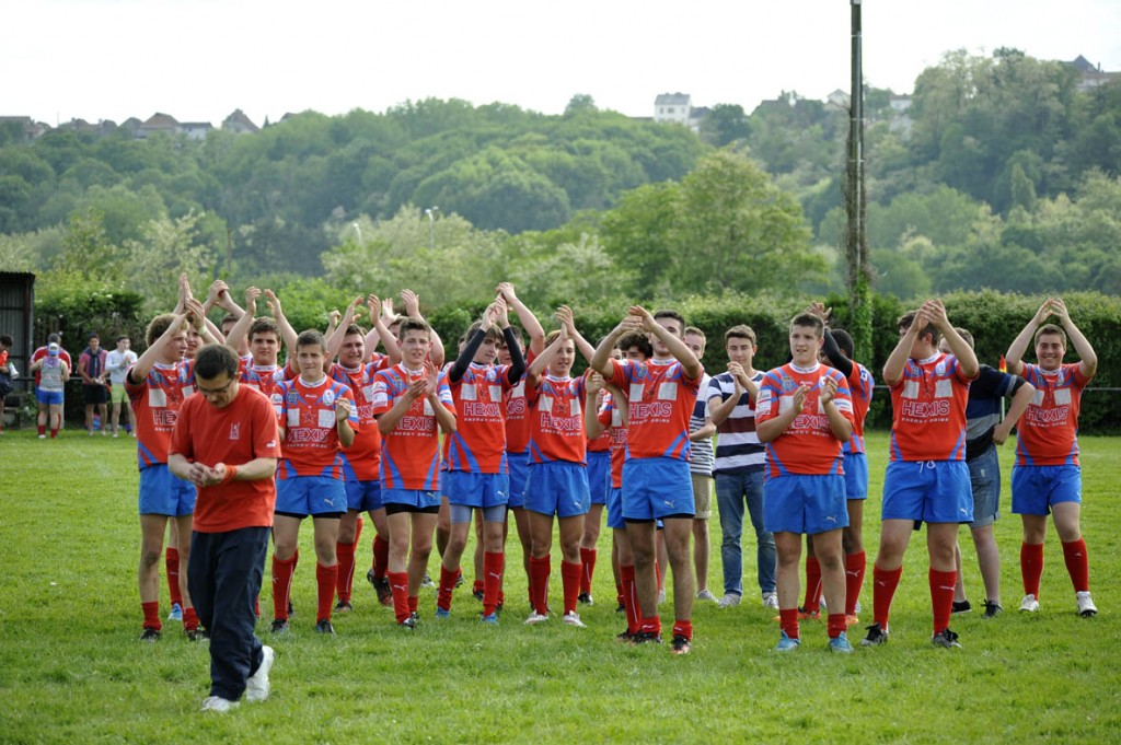 Les cadets après leur victoire en demi-finale contre Lons le week-end dernier. Photo Jean-Louis Tastet